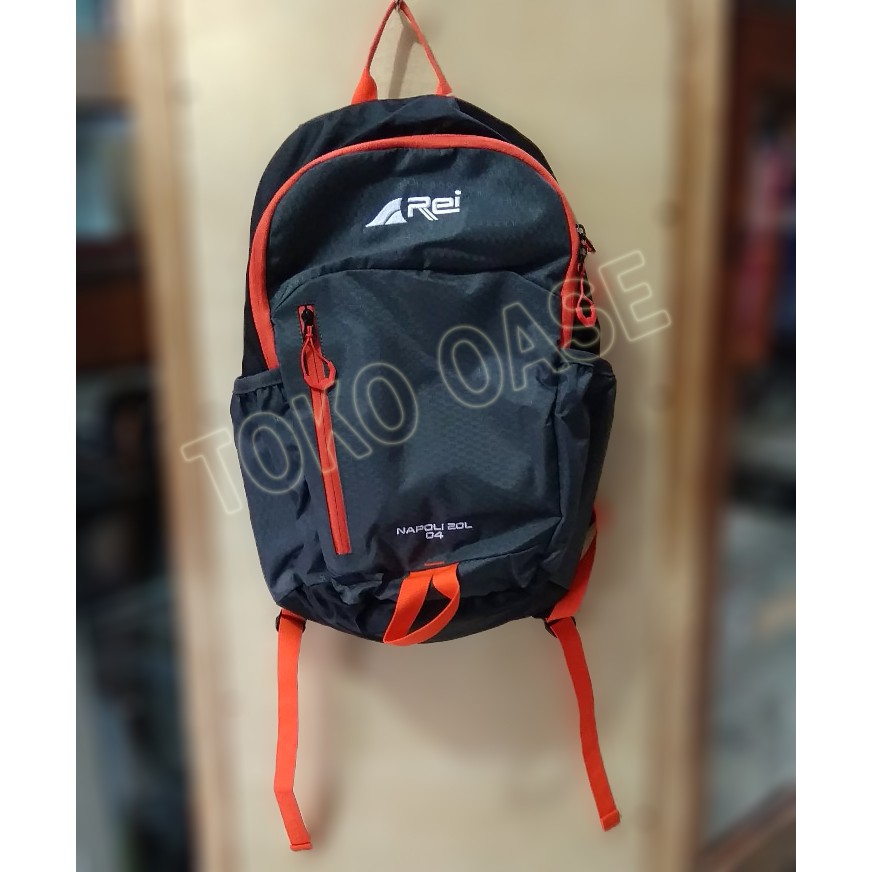 Daypack on sale rei 20l