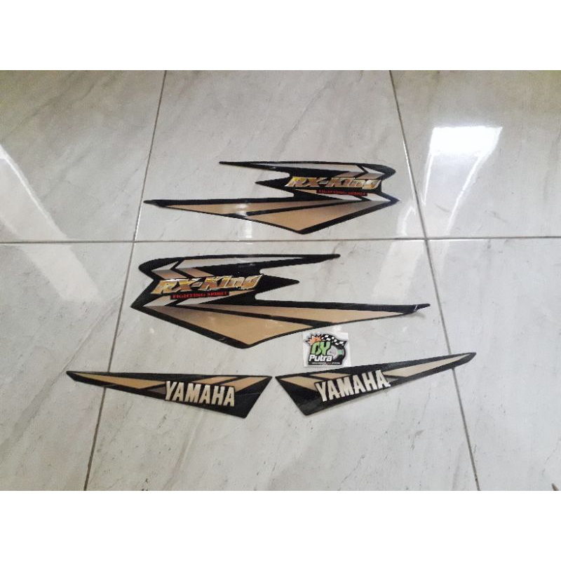 Jual STRIPPING STICKER RX KING 2002 WARNA HIJAU BOTOL SATU SET EMBLEM
