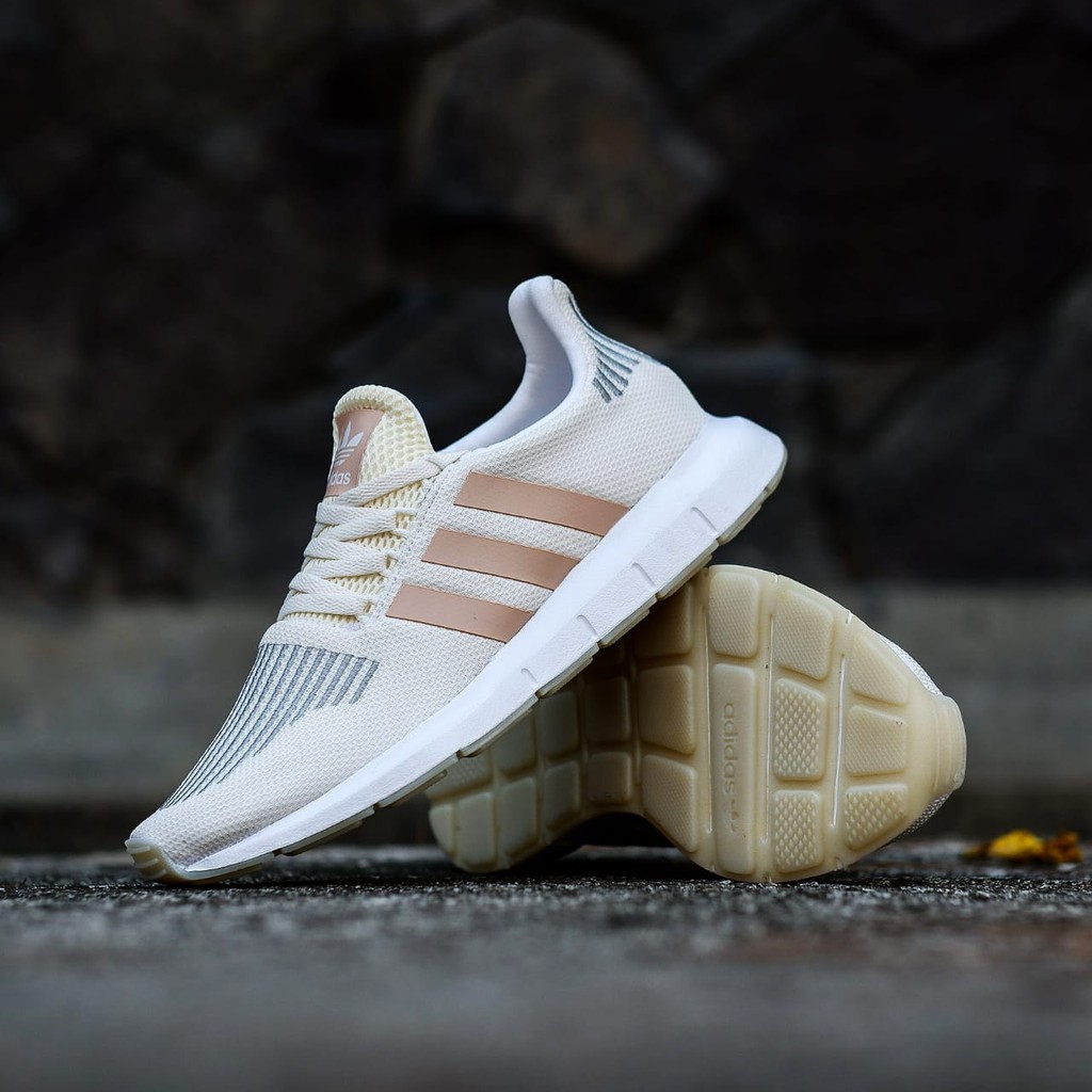 Adidas originals hotsell swift run kaki