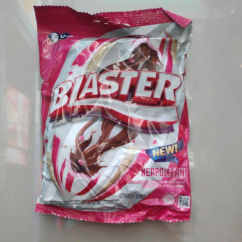 Jual Permen Blaster 1 bungkus Kurang Asem rasa Rujak Vanila stroberi ...