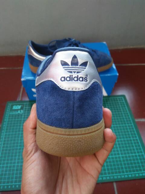 Adidas munchen navy silver best sale