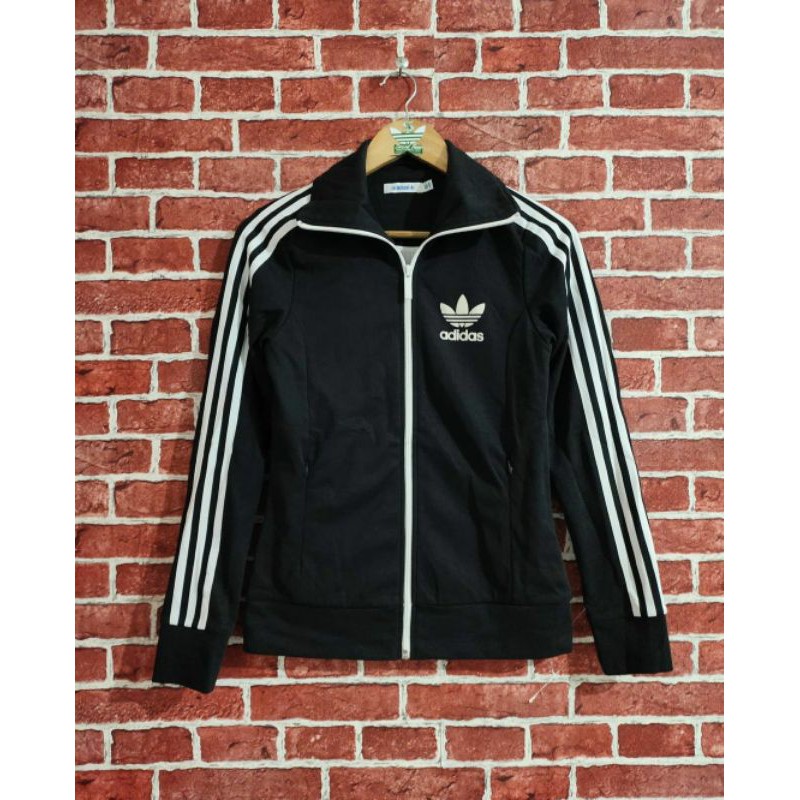 jaket adidas wanita