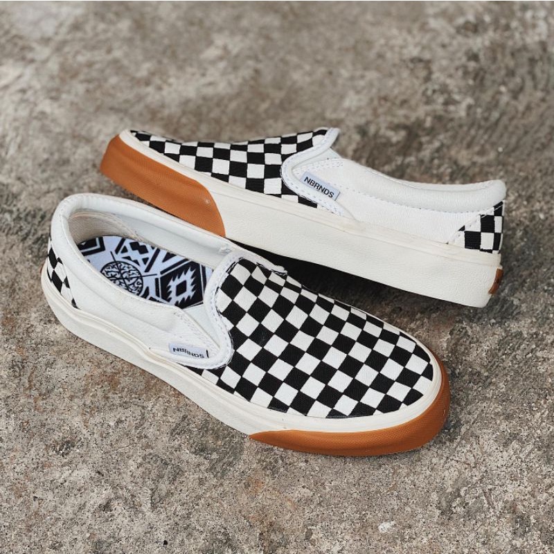 Sepatu slip on brand lokal hot sale