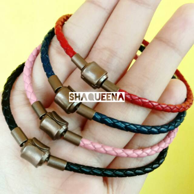 Promo Gelang Wanita Lebar Gelang Kulit Viral 3CM Gelang Sabuk - LV COKLAT  Diskon 23% di Seller LapakMusiman - Jembatan Besi, Kota Jakarta Barat