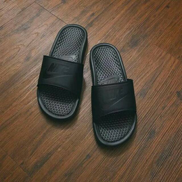 Sandal nike benassi online original