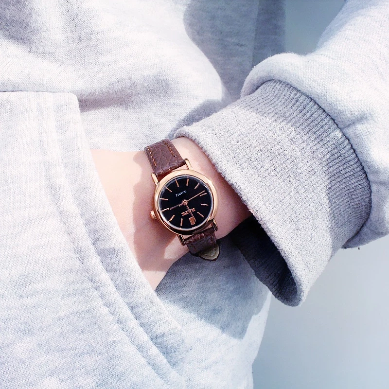 Jam Tangan Analog Wanita Kecil Bulat Quartz Strap PU Korea Import