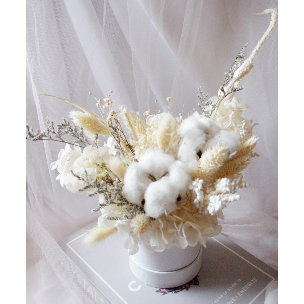Jual HADIAH BUNGA BOX BUNGA KERING ROMANTIS IMPORT RANGKAIAN BUNGA BOX ...