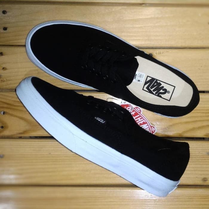 Sepatu 2025 vans authentic