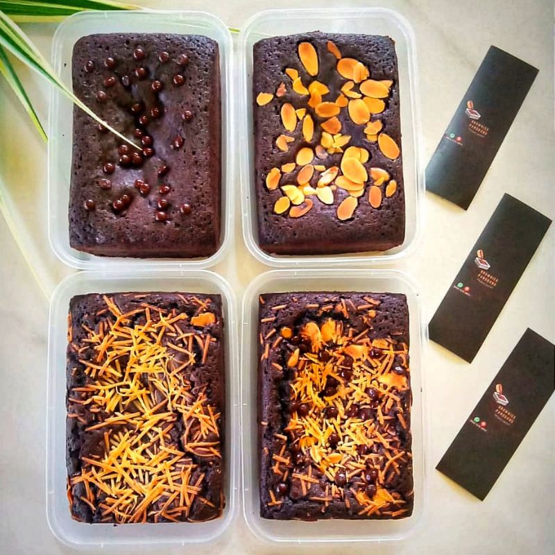 Jual Brownies Panggang Spesial Almond, Chcococips, Keju, Kemasan Box