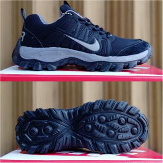 Sepatu shop hiking nike