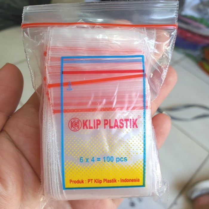 Jual Plastik Klip 6 X 4 Kantong Zip Lock Isi 100 Plastik Obat Seal Shopee Indonesia 0525