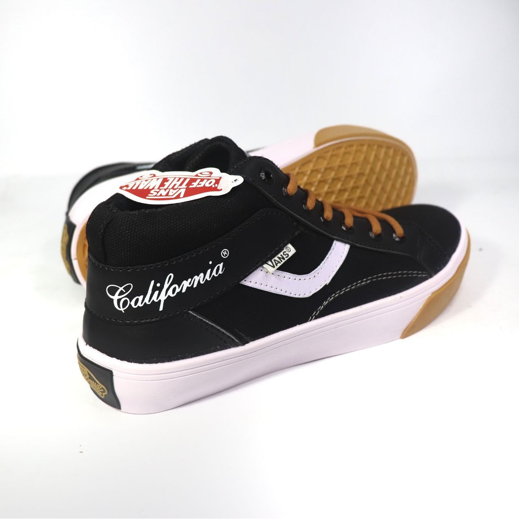 Harga sepatu vans california sale