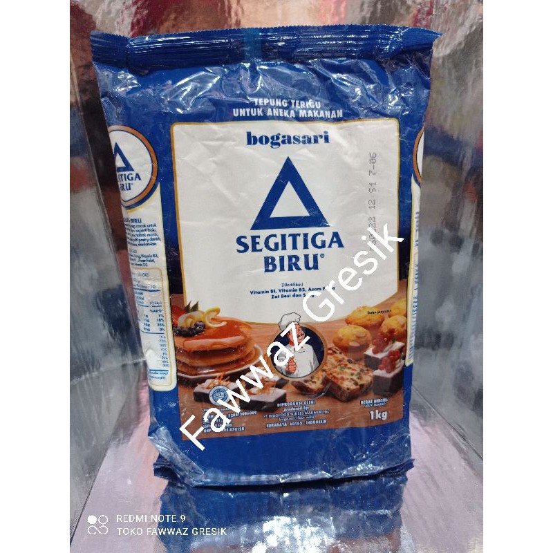 Jual Tepung Segitiga Biru Premium 1kg Bogasari 1 kg | Shopee Indonesia