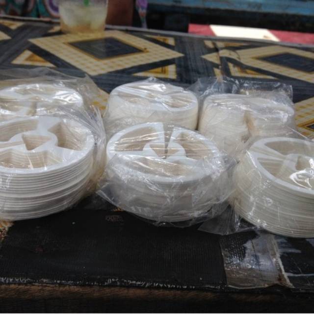 Jual Kertas / Tissue Bawah Tray / Tatakan Calmic ( Eco care) | Shopee ...
