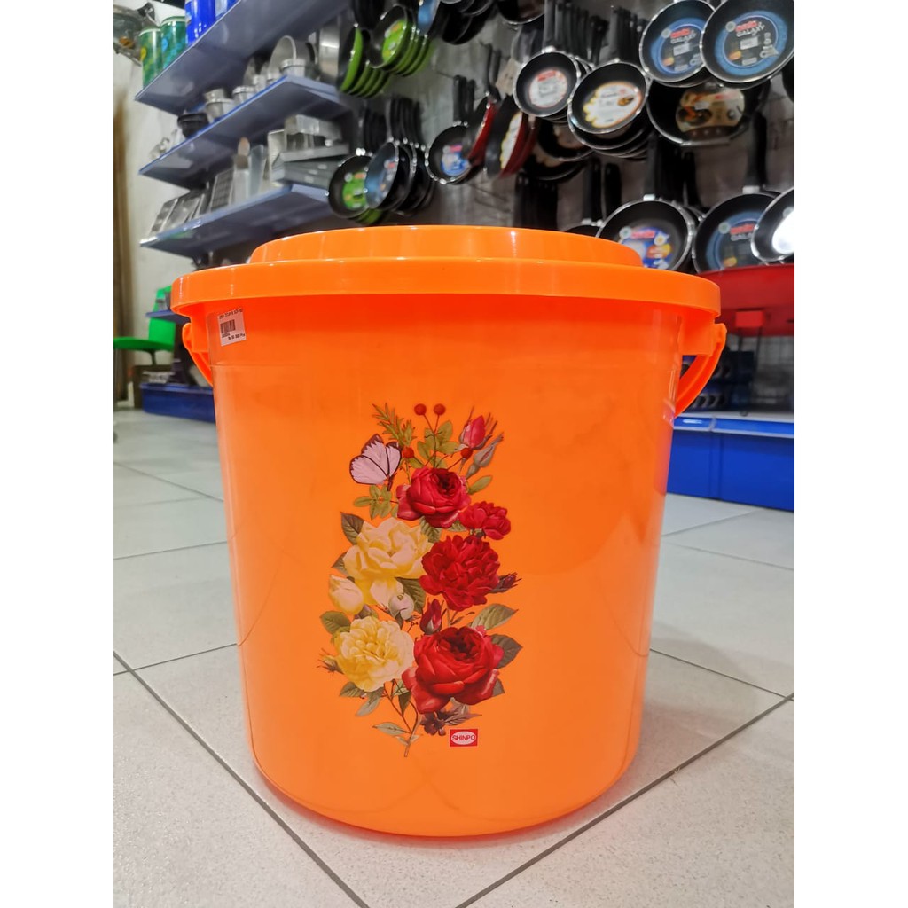 Jual Ember Tutup Sip 600 Tong Air 6 Galon Timba Warna 24 Liter Shinpo Shopee Indonesia 6236