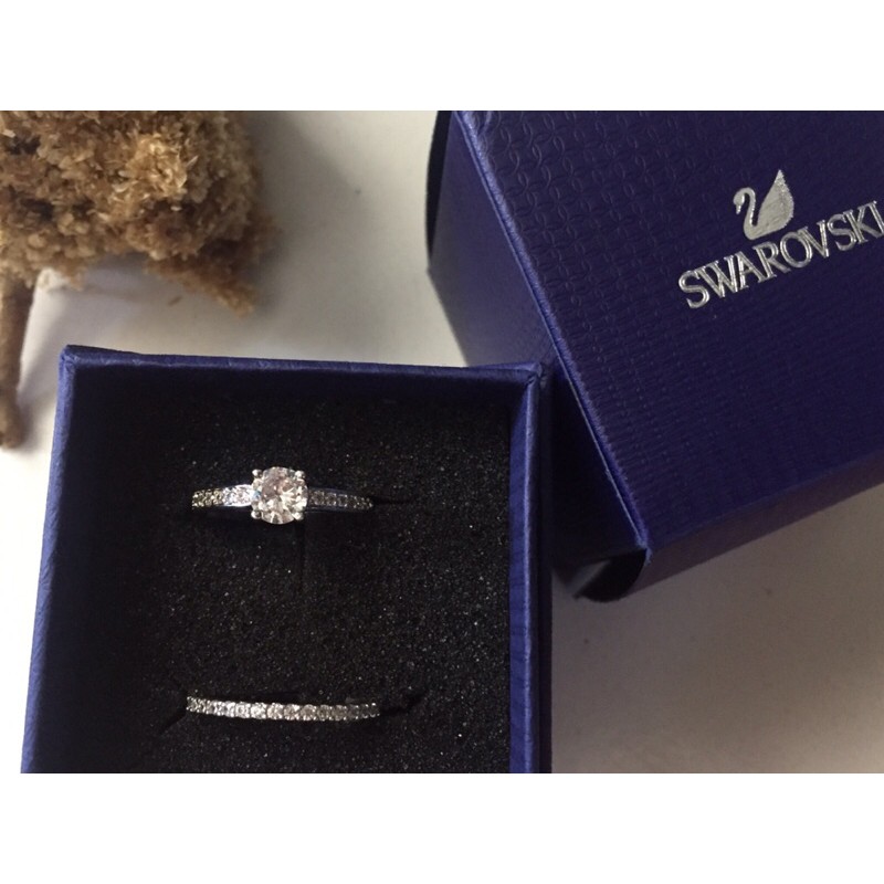 Harga on sale swarovski ring