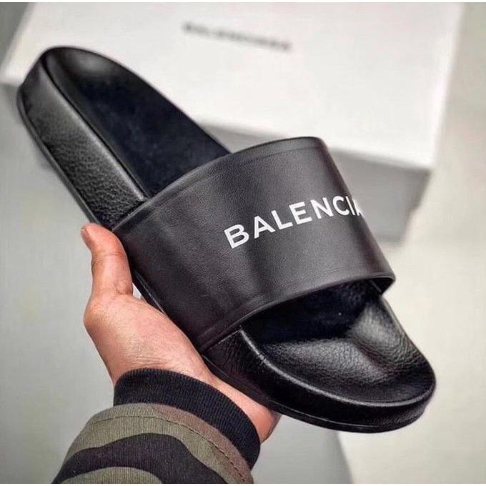 Sandal store balenciaga original