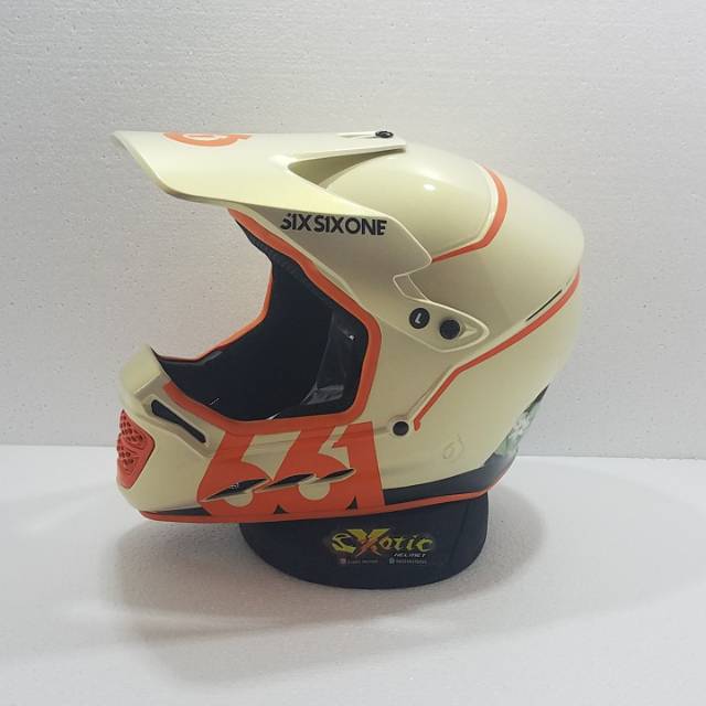 Helm discount downhill 661