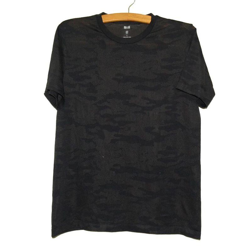 Uniqlo dry hotsell fit t shirt