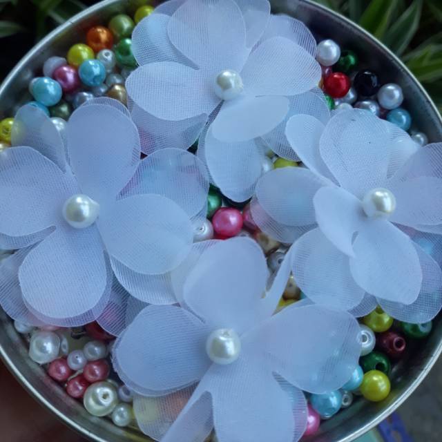 Aplikasi bunga 3d organza uk 3cm/4cm/5cm. Harga Rp 1.400 - Rp 1.900 per pcs