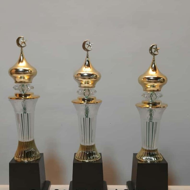 Product image PIALA SET TROPHY MURAH IMPORT QUR'AN KUBAH MASJID KHATAM