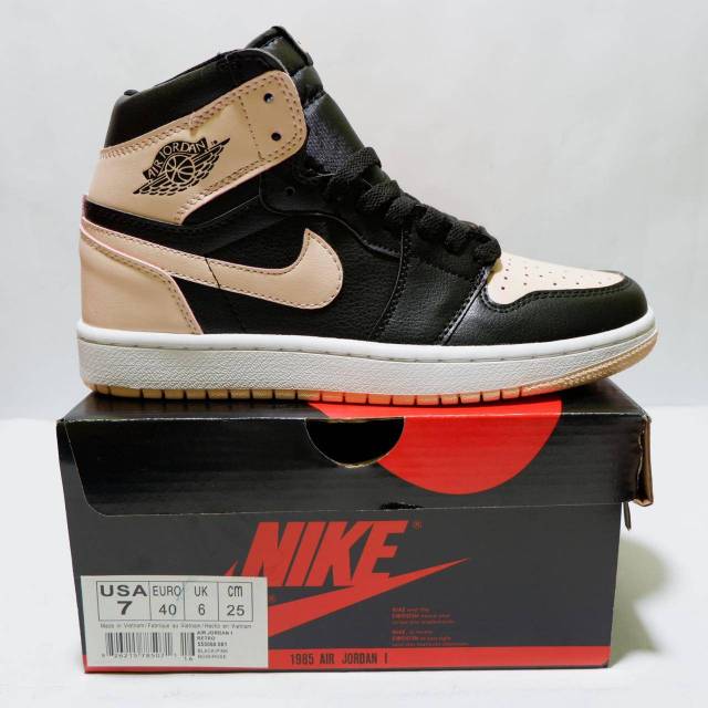 Aj shop crimson tint