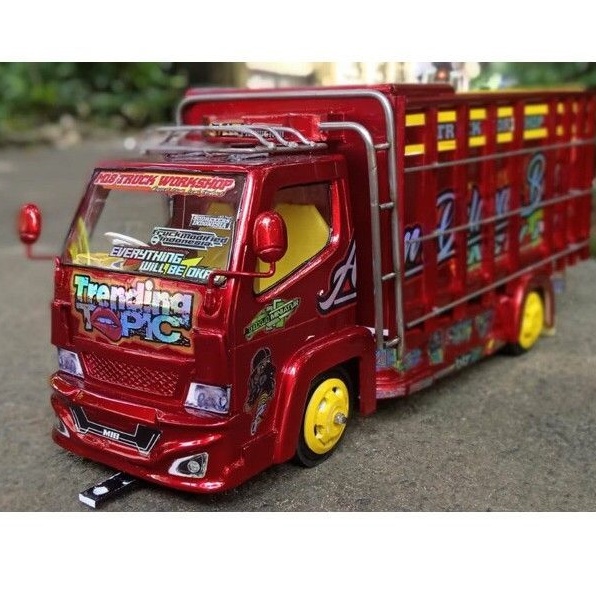 Jual Miniatur Truk Miniatur Truck Oleng Trending Topic Shopee Indonesia