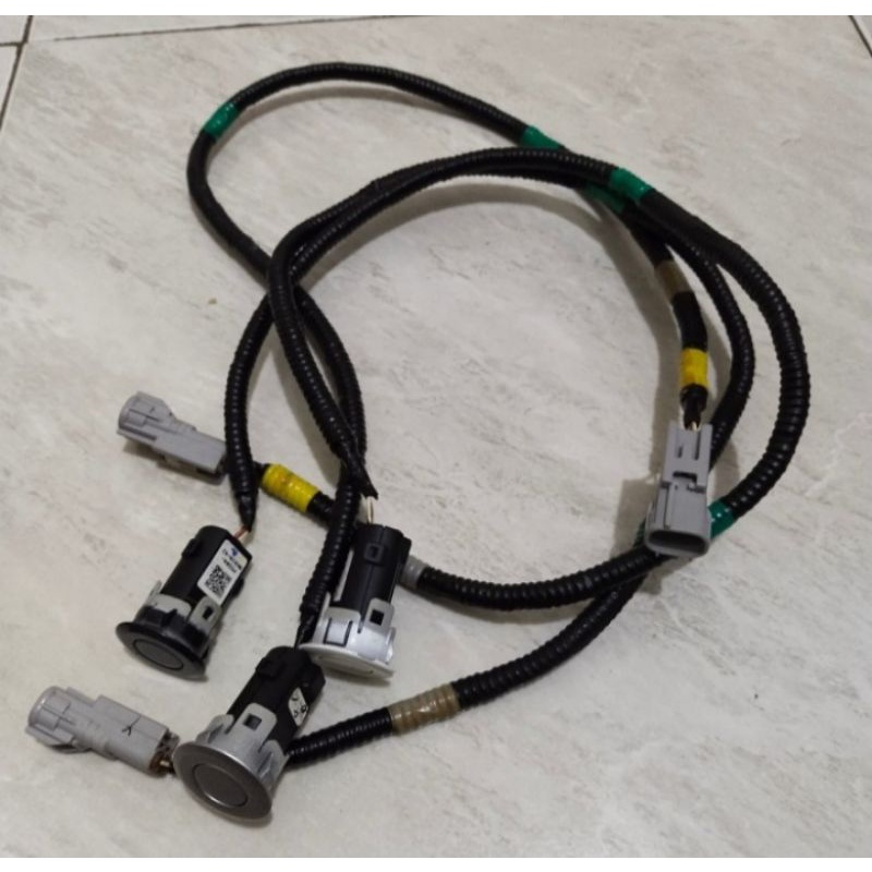 Jual sensor corner/sensor parkir Innova reborn balakang samping ...