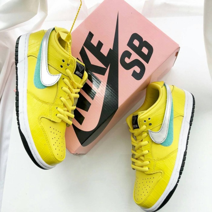 Jual PUSAT SEPATU NIKE SB DUNK LOW DIAMOND SUPPLY CO CANARY YELLOW SNEAKERS ORIGINAL Shopee