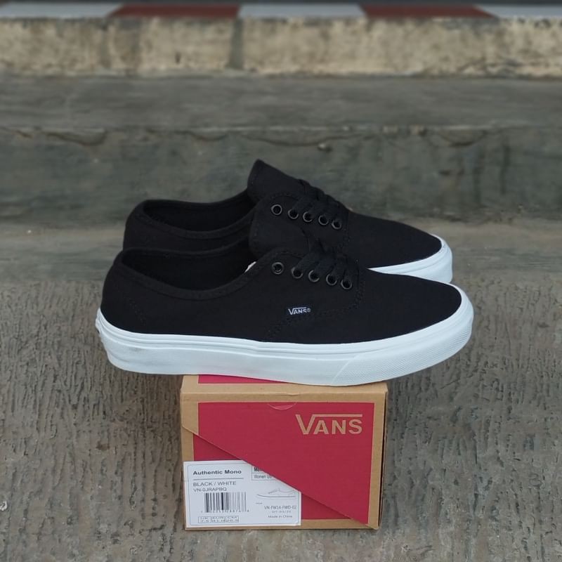 Vans on sale mono black