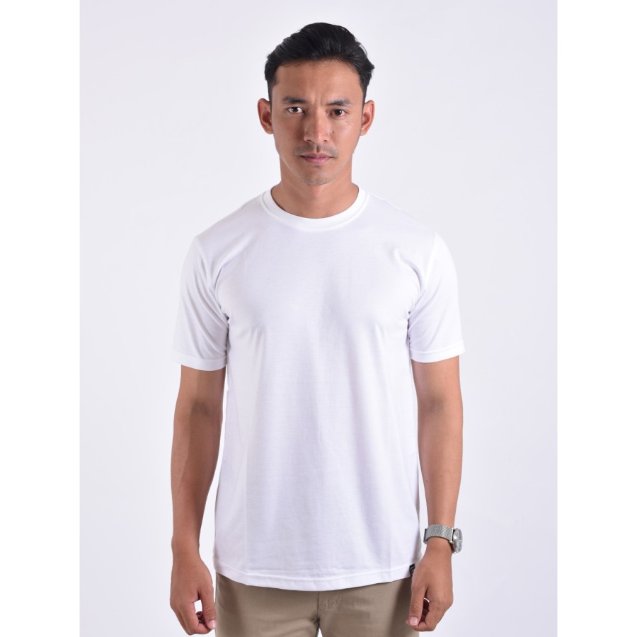 Jual Kaos Polos Pria Putih Laki Laki Bahan Katun Bambu 30S Kekinian ...