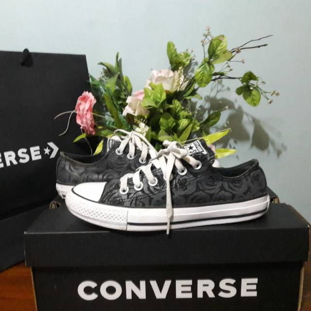 Jual Converse low guns n roses Shopee Indonesia