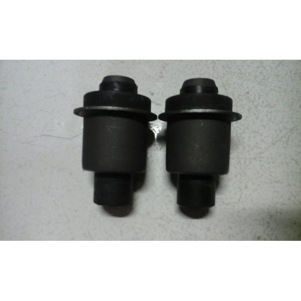 Jual bushing crossmember grandlivina karet bush mobil nissan l livina ...