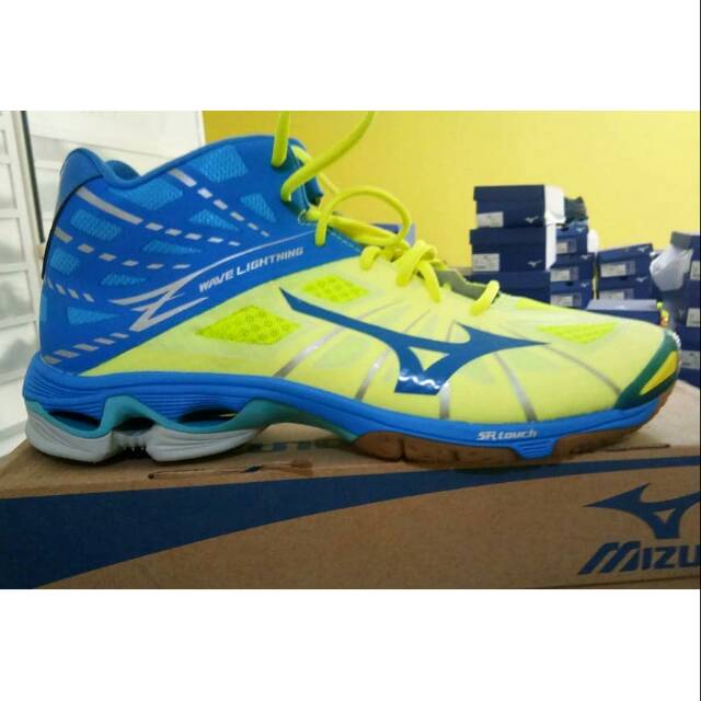 Mizuno wave deals lightning z1