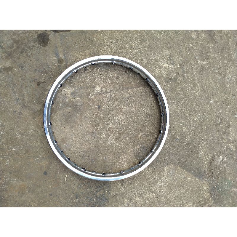 Jual Velg Besi Ring 18 UK 160 | Shopee Indonesia