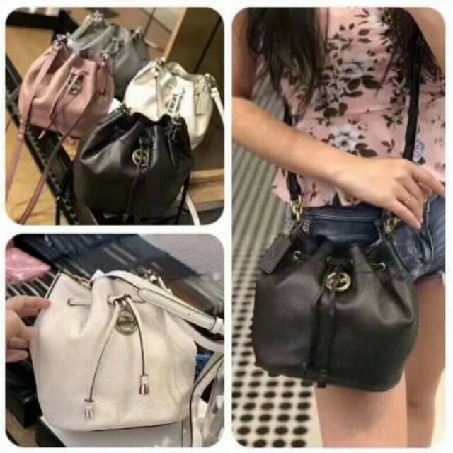 Coach Elle Drawstring In Pebbled Leather tas selempang slingbag crossbody original authentic asli