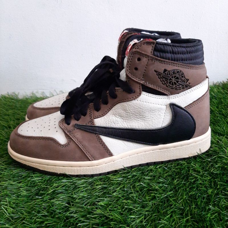 harga sepatu travis scott air jordan 1
