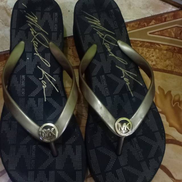 Jual Sandal jepit Michael Kors original Shopee Indonesia