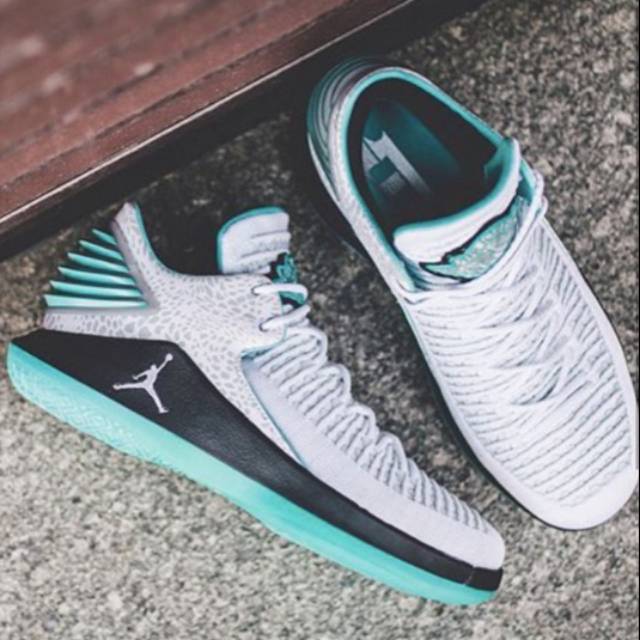 Jual Sepatu Nike Air Jordan 32 Low Hyper Jade Ori Shopee Indonesia