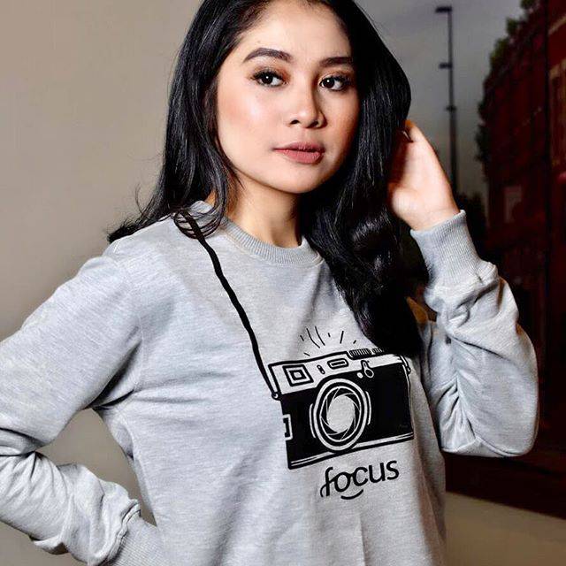 Jual Focus sweater grey | Shopee Indonesia