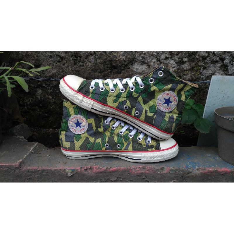 Harga 2024 converse gorillaz