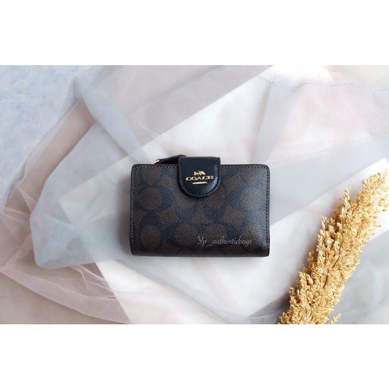 Jual COACH - Sig Medium Corner Brown Black | Shopee Indonesia