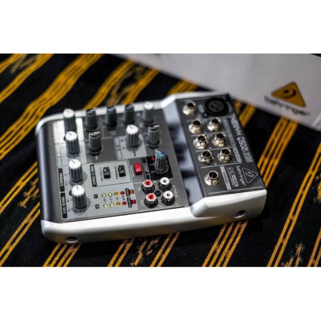 Jual Soundcard Behringer Xenyx Q 502 USB Sudah phantom power Shopee