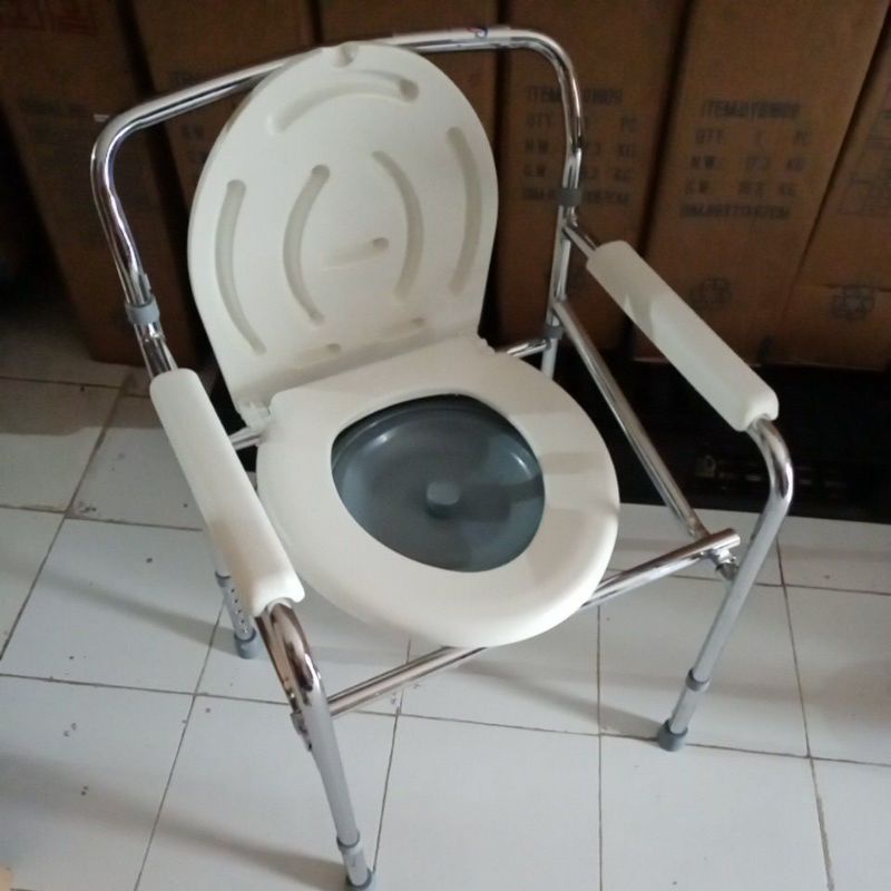 Jual Commode Chair DY02894 Tanpa Roda / Kursi BAB Sellaco | Shopee ...