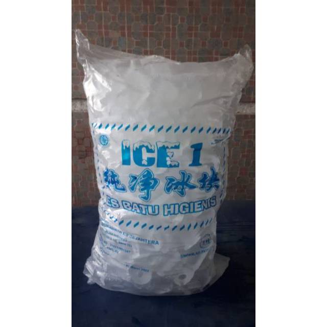 Jual Es Batu Crystal Ice Batu Kristal Baca Deskripsi Surabaya Ice Tube Kristal Kemasan 5kg 4902