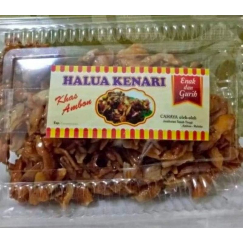 Halua kenari dalam kemasan plastik transparan