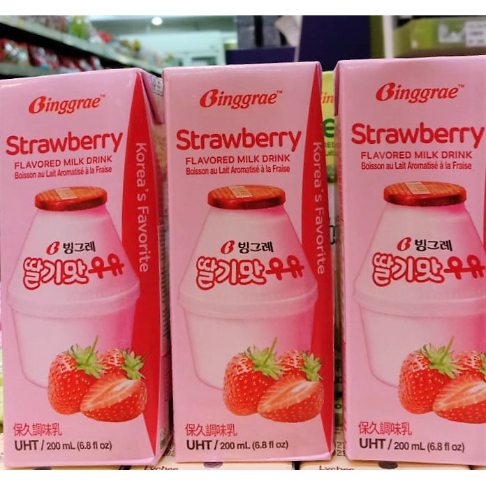 Jual BINGGRAE STRAWBERRY FLAVORED MILK DRINK / MILK KOREAN FAVORITE 200