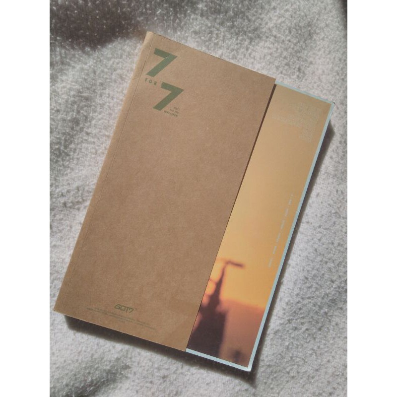 Jual GOT7 7TH MINI ALBUM [GOLDEN HOUR VER.] | Shopee Indonesia