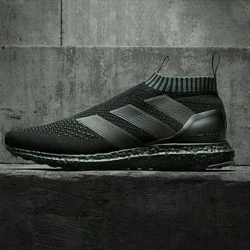 adidas gazelle silver green womens adidas Ultraboost 22 Running Shoe main image 1