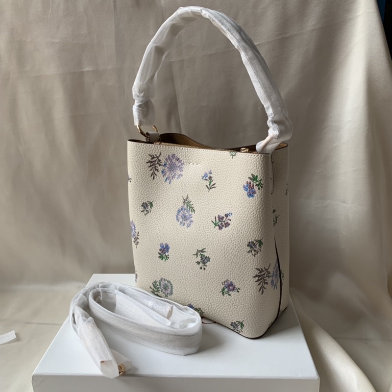 Coach small town bucket bag with dandelion print review 💕 